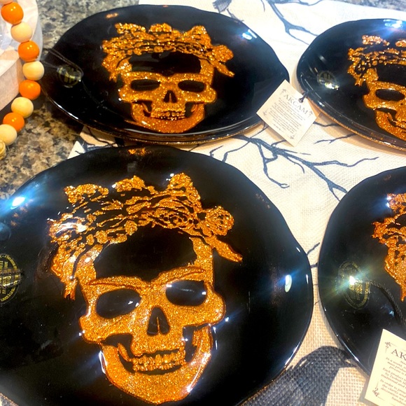 Akcam Set of 4 Rose Gold Skull salad plates. Halloween table decor! New! - Picture 2 of 6